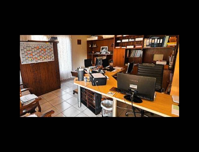 3 BEDROOM HOUSE FOR SALE IN RENSBURG